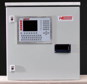 Schaltschrank mit eingebautem Wägeterminal und Bondrucker für eine Plattformwaage
