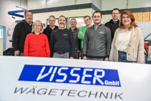 Gruppenfoto vom Team bei Visser Wägetechnik, Foto: Norbert Prümen