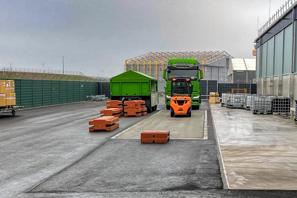 Herstellerersteichung der Fahrzeugwaage HE-SFK